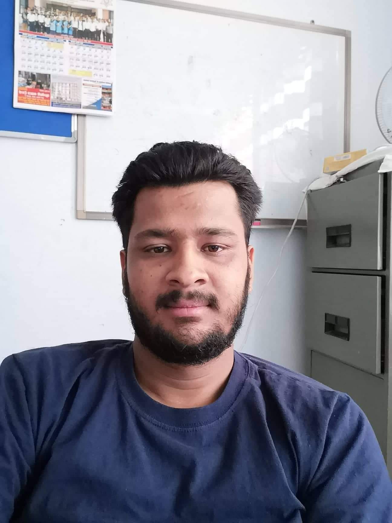 Niraj  Tiwari